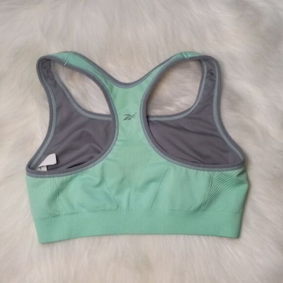 Nike / Uni Qlo Sports Bra Bundle Size S - Picture 10 of 11